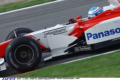 14 éve ilyen hangos volt az F1 Barcelonában: Toyota