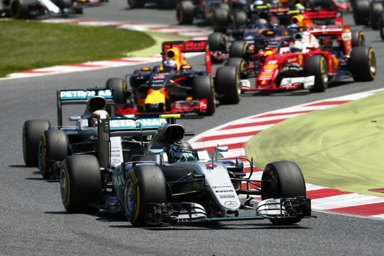Lauda szerint sem kell további büntetés a Mercedesnél, míg van, aki pénzbírságot szabna ki