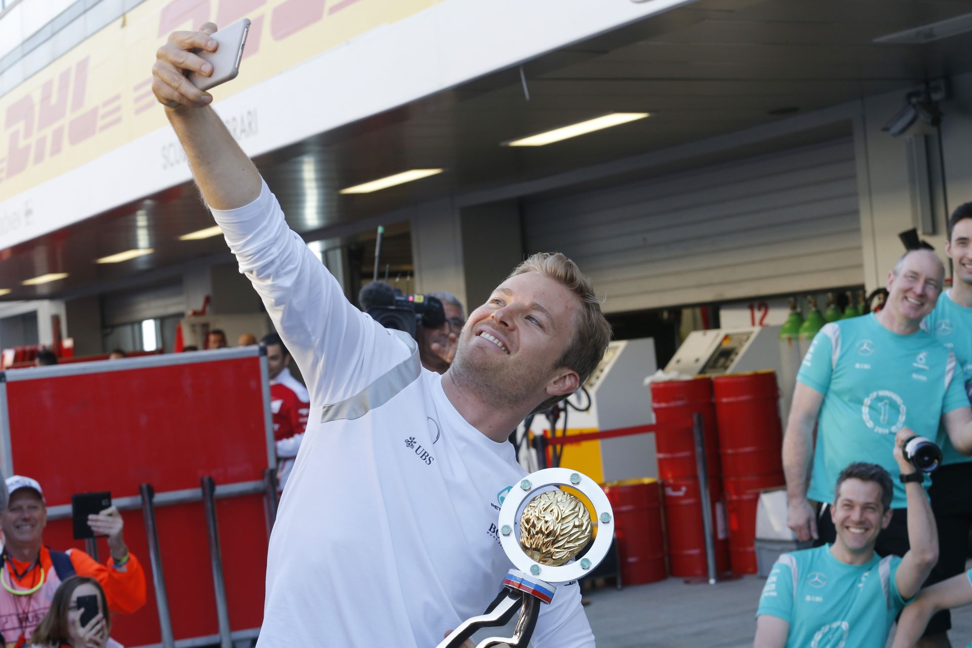 Miért menne Rosberg a Ferrarihoz, amikor Vettel már két éve ott van?!