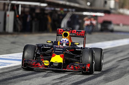 Ricciardo szerint jó lett az új Red Bull, de még van munka vele