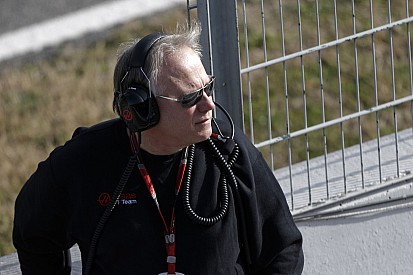 A Haas nem szól bele az F1 ügymenetébe, egyelőre csak megfigyelnek az újfiúk