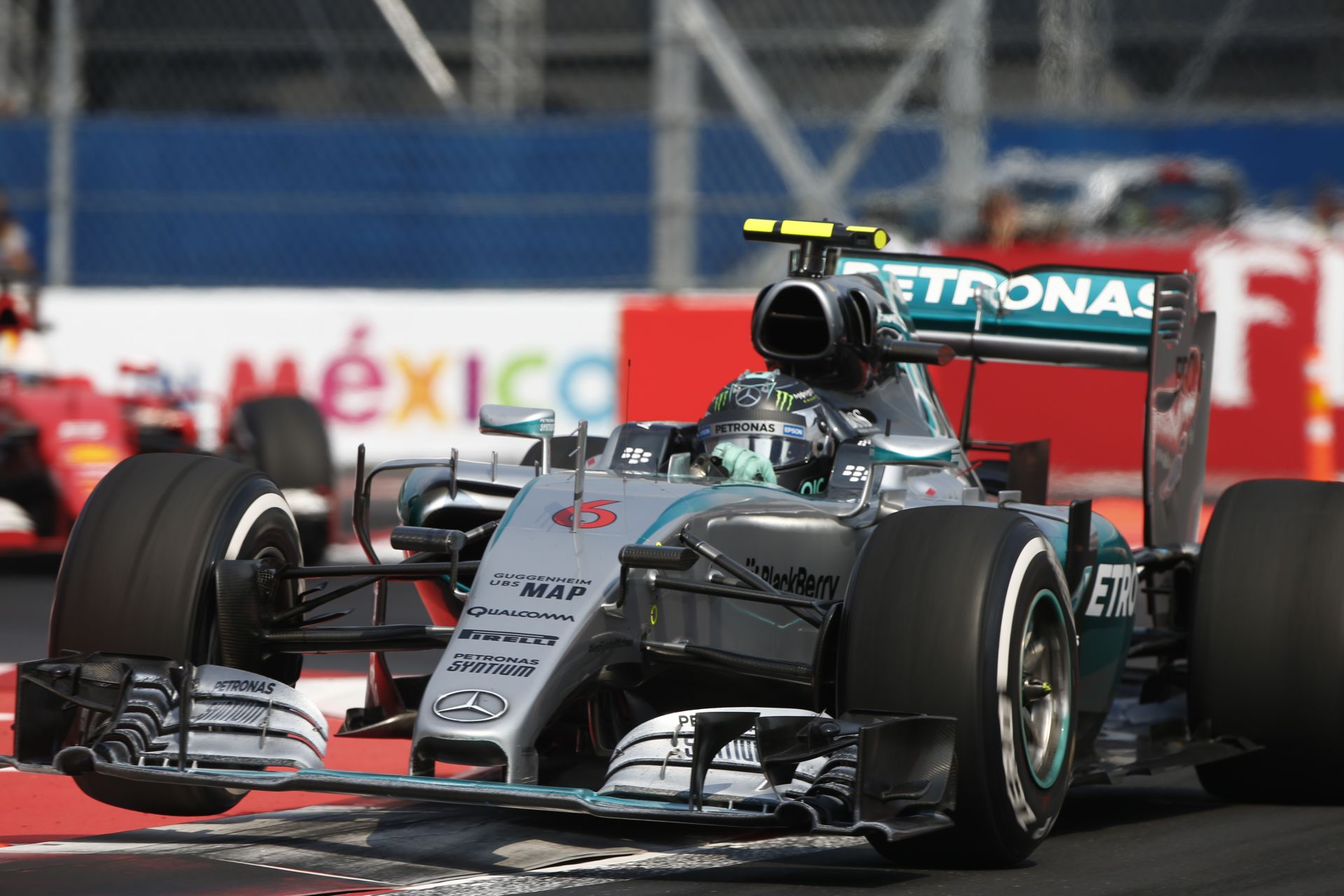Ecclestone szerint is kevés Rosberg: erős pilóta kell Hamilton mellé!