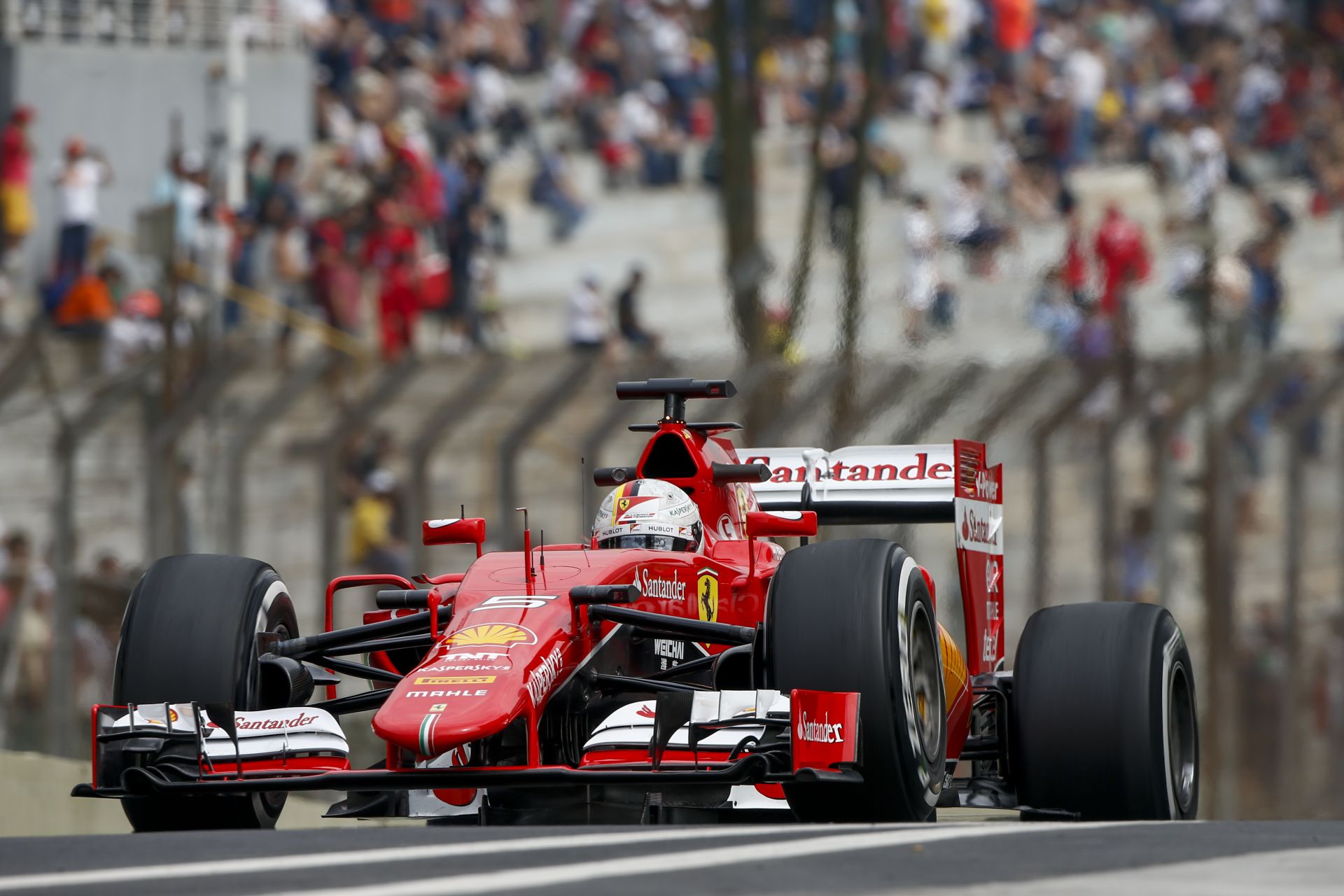 Továbbra is Vettel a Ferrari vezére: a brazil időmérőn is hozta a kötelezőt
