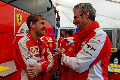 A Ferrari nem akar beszélni Alonsóról: „Vettel lelkesedést és nyugalmat hozott Maranellóba”