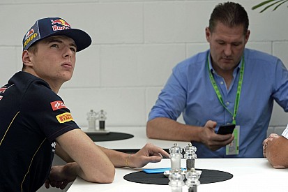 Jos Verstappen: A fiam pont olyan versenyző, amilyenre a Forma-1-nek szüksége van!
