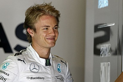 Ma Rosberg volt gyorsabb, de Hamilton támadni fog: "félelmetes" verseny Lauda számára