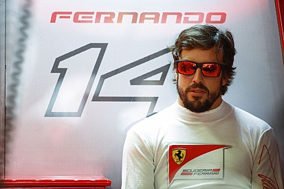 Alonso irgalmatlanul sok pénzt kaszálhat jövőre a McLarennel és a Ferrarinak köszönhetően