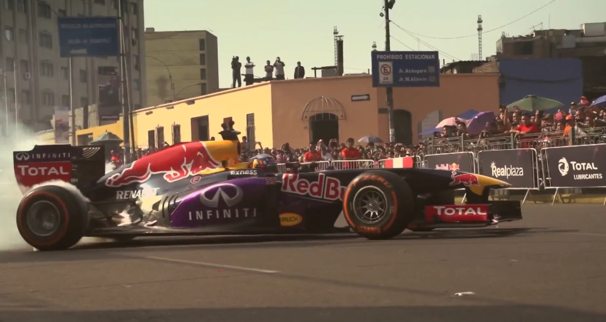 Hivatalos videó a Red Bull F1-es parádéjáról Limából
