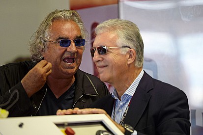 Briatore kiborult: Könyvelő pilóták és technikai blabla