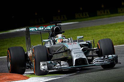Videón Hamilton borzalmas startja Monzából