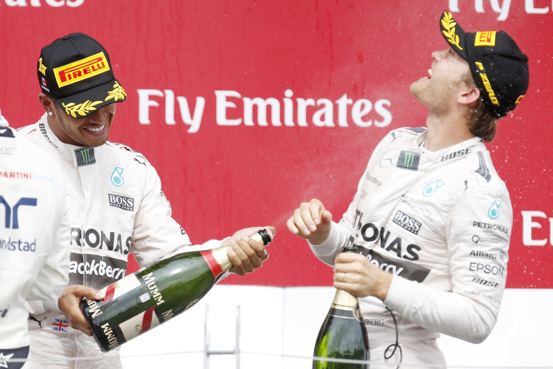 Rosberg rögtön bedarálta Hamiltont, aki elismerte, a német most jobb volt nála