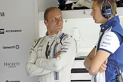 Bottas és a Williams mélyen hallgat a ferraris pletykákról