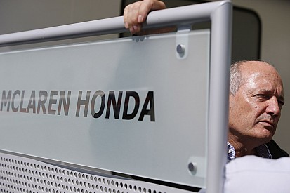 Hiába a botrányos kezdés, a Honda nem fog kiszállni a Forma-1-ből