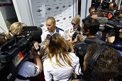 Valtteri Bottas menedzserének sok munkát ad a finn pilóta jövője