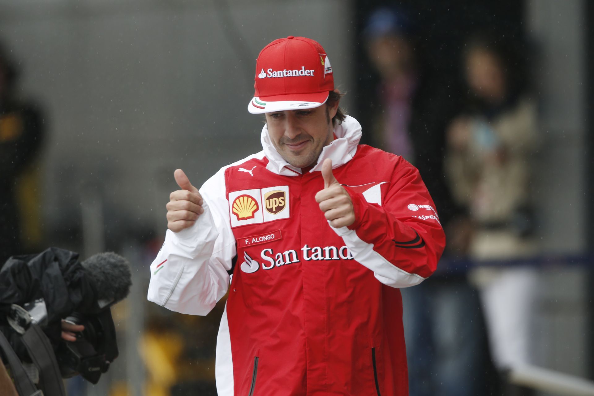 Alonso: 2 éves szerződésem a Ferrarinál, miért kellene aláírnom egy újat?