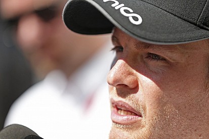 Hamilton hosszabbítása automatikusan másodszámúvá tette Rosberget a Mercedesnél?