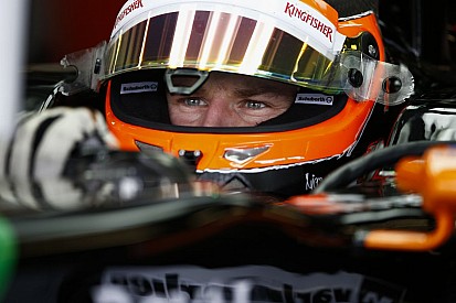 Nico Hülkenberg és a "semmi extra": Mercedes GLK és BMW M1 várja a garázsban