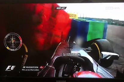 Videón Magnussen kemény becsapódása a Hungaroringen