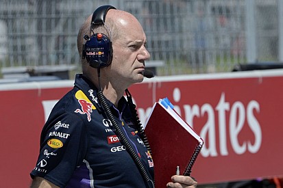 Newey az év végén távozik az F1-ből, de marad a Red Bullnál?!