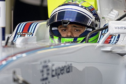 Levezető kör: Élő-képes rádiós adással jelentkezik az F1-live.hu! 18:00-20:00! Massa benézte? Vagy inkább Pérez?