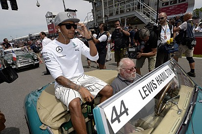 Hamilton teljesen rendben van fejben, nem kell mentorálnia Laudának