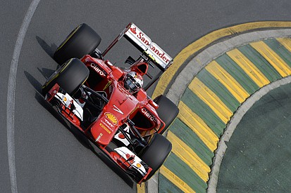 Ferrari: Vettel és Raikkönen szerint is elérhetetlen a Mercedes, de a dobogóra jók lehetnek vasárnap az Albert Parkban