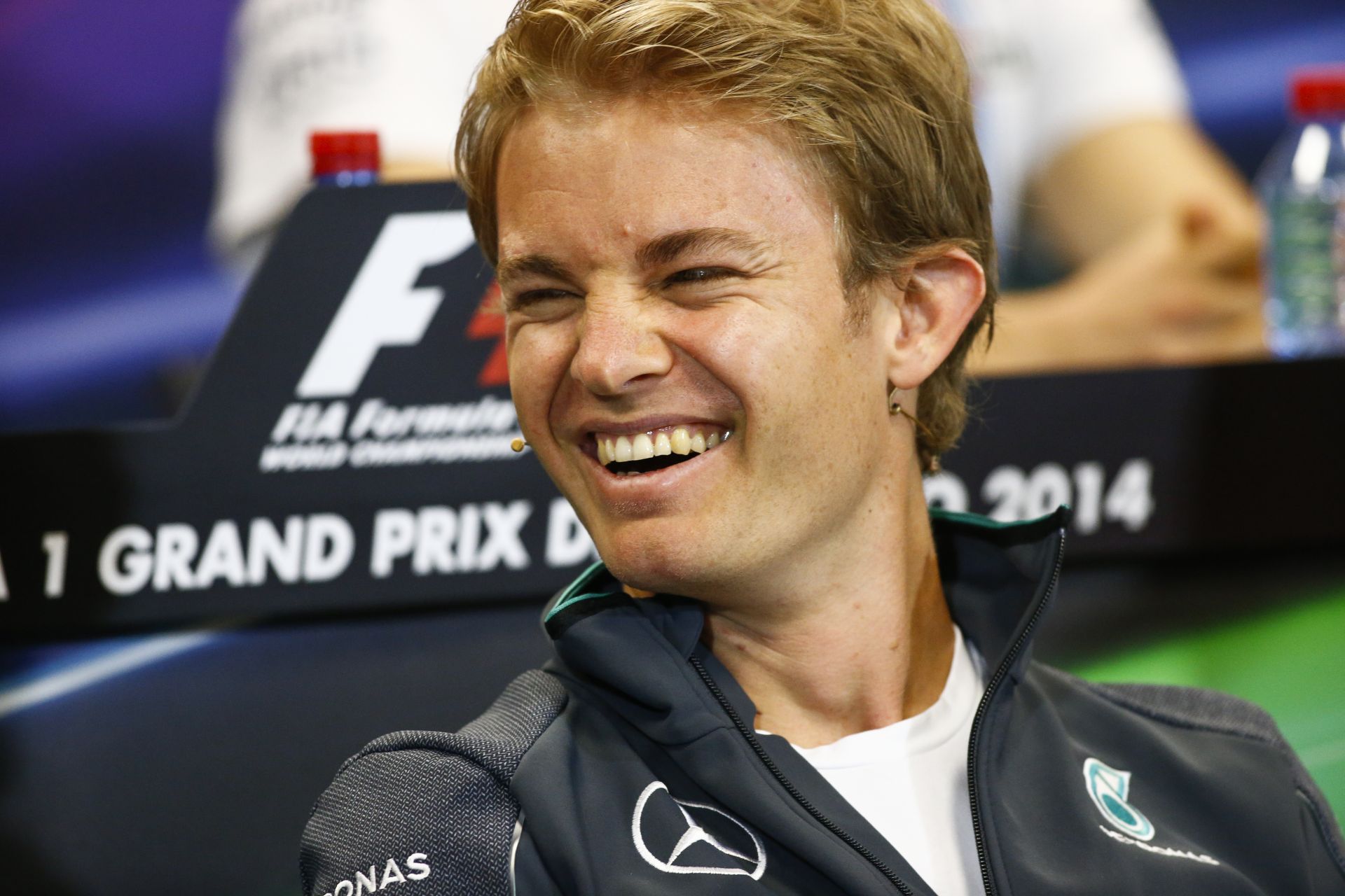 Rosberg nagyon sajnálja, Hamilton rendkívül dühös: Piszkos húzás a rajtelsőségért?