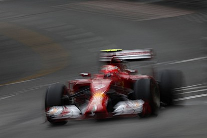 5 perc fedélzeti kamera Raikkönennel Monacóban: utazz az F14T-vel