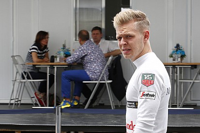 Magnussen: Nagyon dühös voltam, amikor Button lett Alonso csapattársa a McLarennél