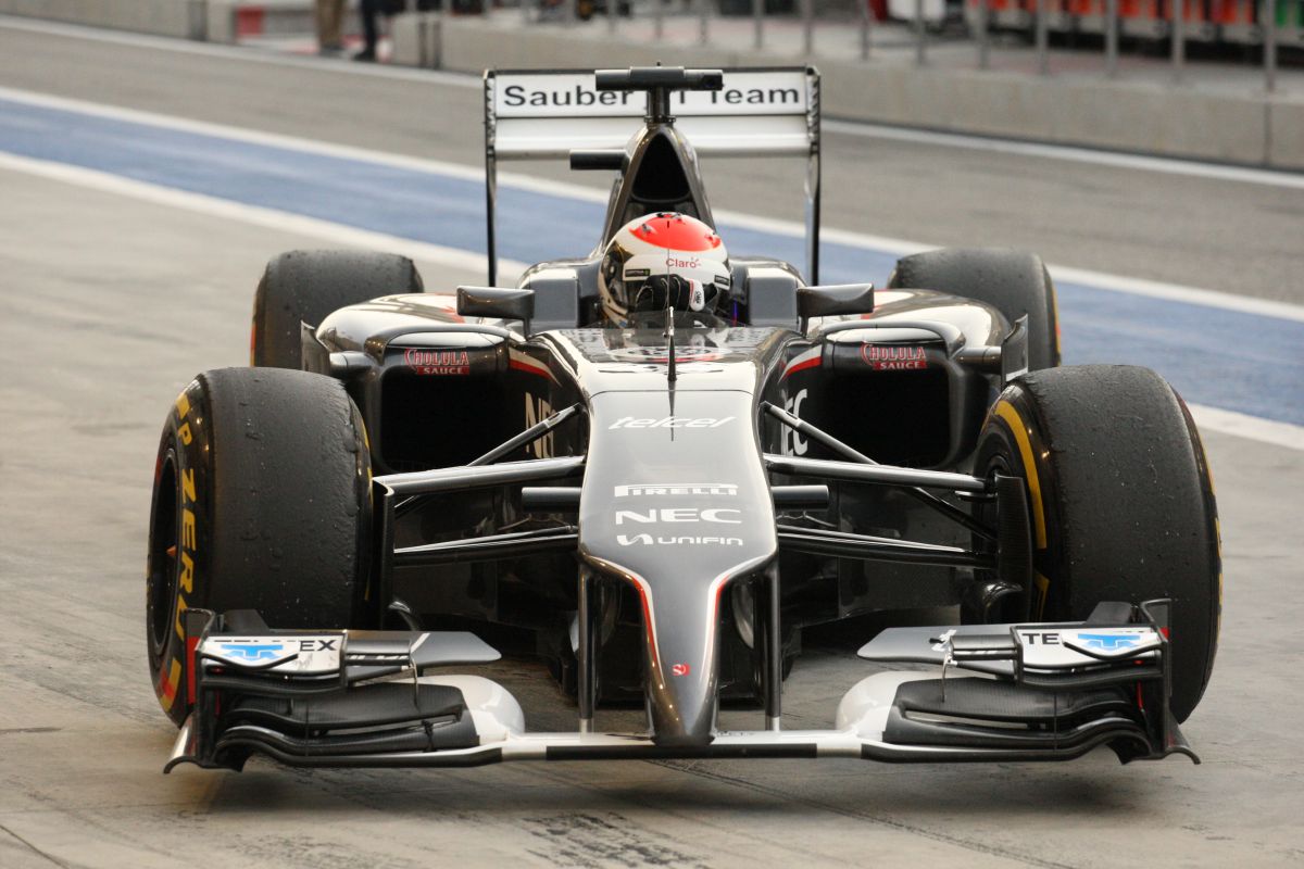 Röviden: 5 rajthely és 2 büntetőpont Sutilnak Grosjean leszorítása miatt