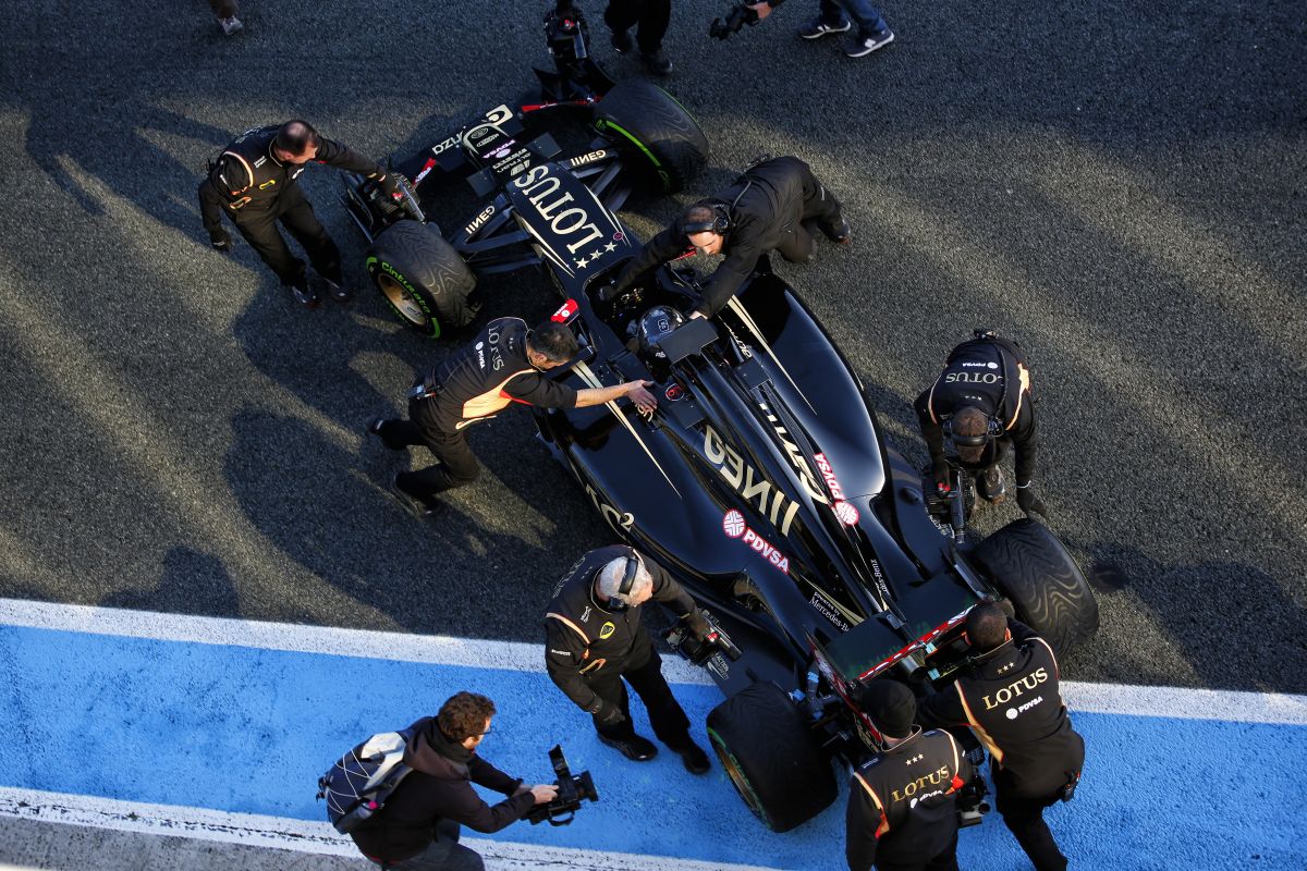 Egészséges a Lotus E23 Hybrid és mókás vezetni: Grosjean ismét boldog