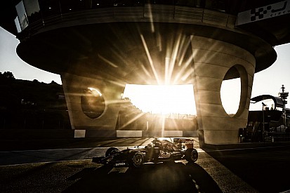 Verstappen a legjobb, akit eddig láttam, mondja a holland újonc versenymérnöke
