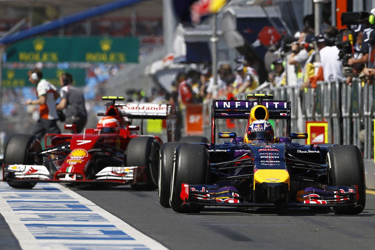 Futam előtti dráma a Red Bullnál: Ricciardo autójával is volt gond