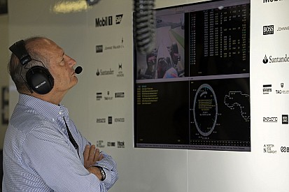 Dennis: A McLaren 0,5 másodperccel lesz gyorsabb körönként Malajziában