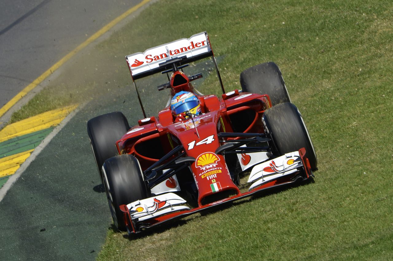 Rajtról-rajtra bukdácsolt a Ferrari Ausztráliában: 0 litert fogyasztott az F14T