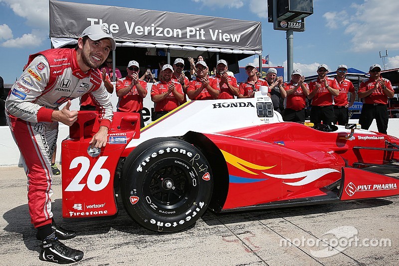 Prima pole in carriera per Carlos Munoz in Texas