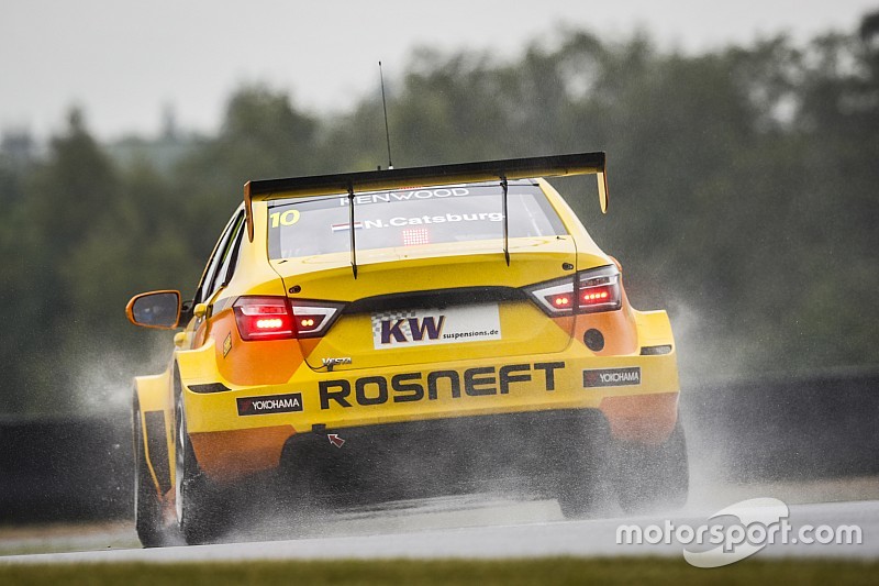 WTCC Moskou: Indrukwekkende pole Catsburg, 1-2-3 voor Lada