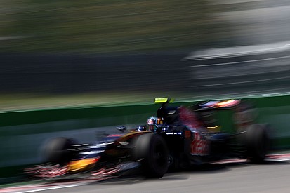 Sainz sur son crash - "C'était un tour à la limite"