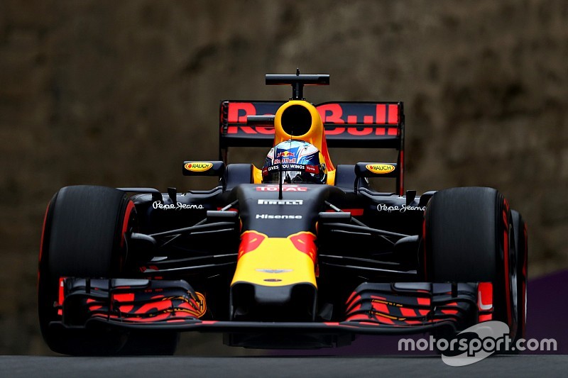 Ricciardo reconoce falta de agarre con el Red Bull