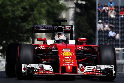 Vettel verbaast zich over grote achterstand Ferrari op Mercedes