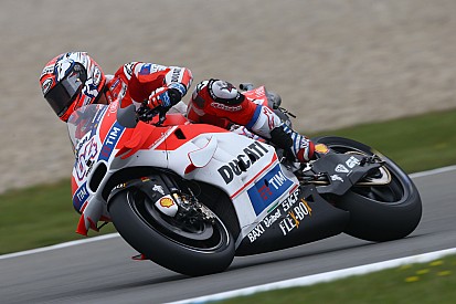 Dovizioso domina un FP3 plagado de caídas; Pedrosa, a la Q1