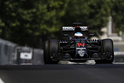 Alonso verwacht betere prestaties van McLaren in Oostenrijk