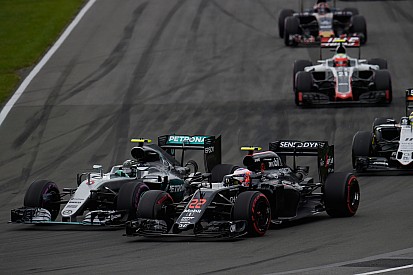 McLaren: Honda буде "дуже близька" до Mercedes в 2017 році