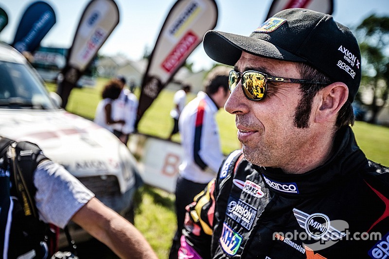 Tweevoudig Dakar-winnaar Nani Roma van Mini naar Overdrive