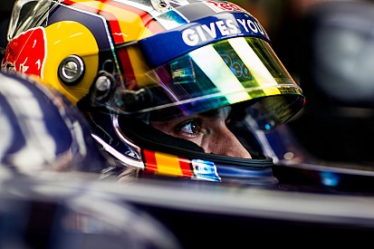 Сайнс остаётся в Toro Rosso