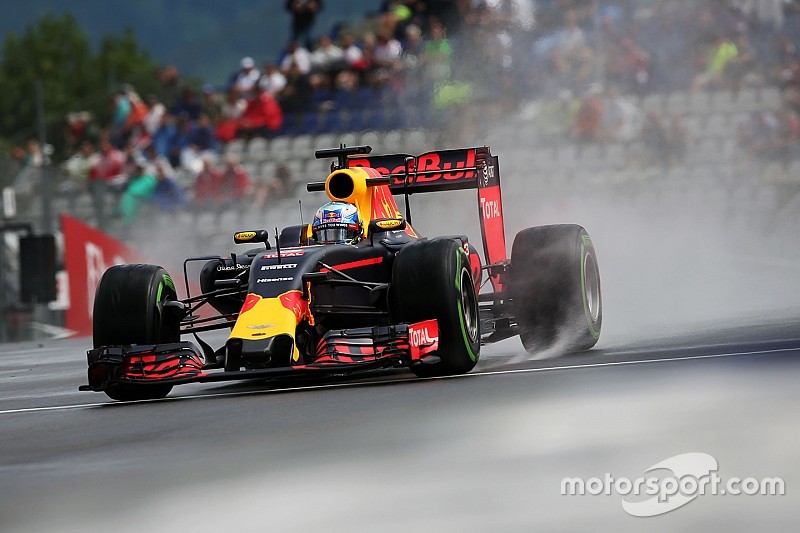 Fotogallery: la prima giornata di prove del GP d'Austria