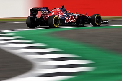В Toro Rosso разочарованы, что подводят Квята