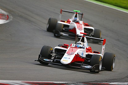 Pole para Albon en condiciones cambiantes