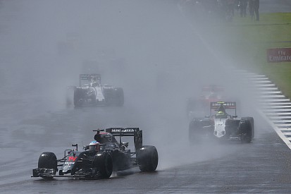 Una carrera para no estar orgullosos, dice Alonso