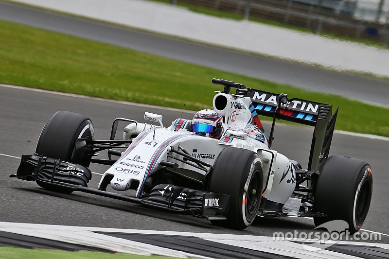 Williams-ontwikkelingsrijder Lynn vindt dat hij een racekans verdient